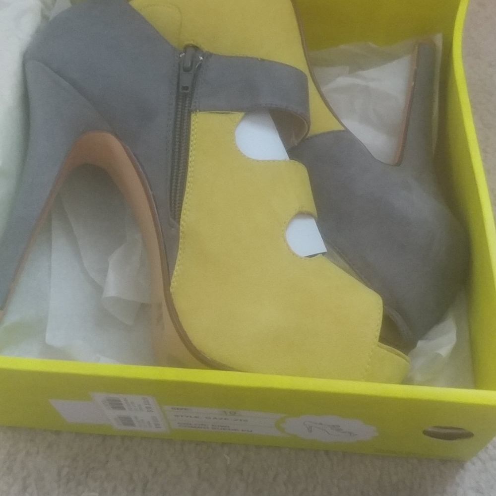 Women's Shoes